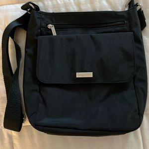 Baggallini Crossbody bag